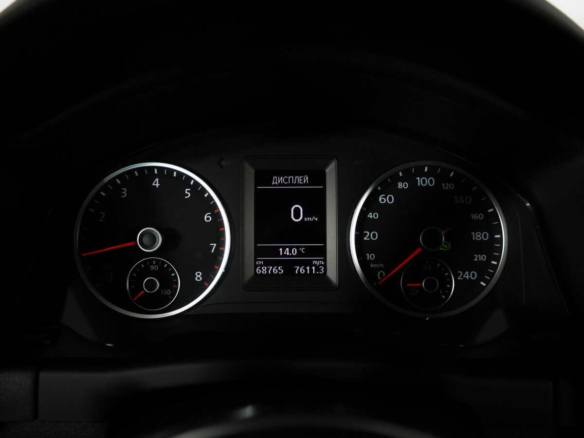 Купить Volkswagen Tiguan с пробегом. Фото: #19