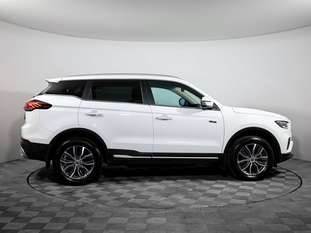 Купить Geely Atlas Pro с пробегом. Фото: #4