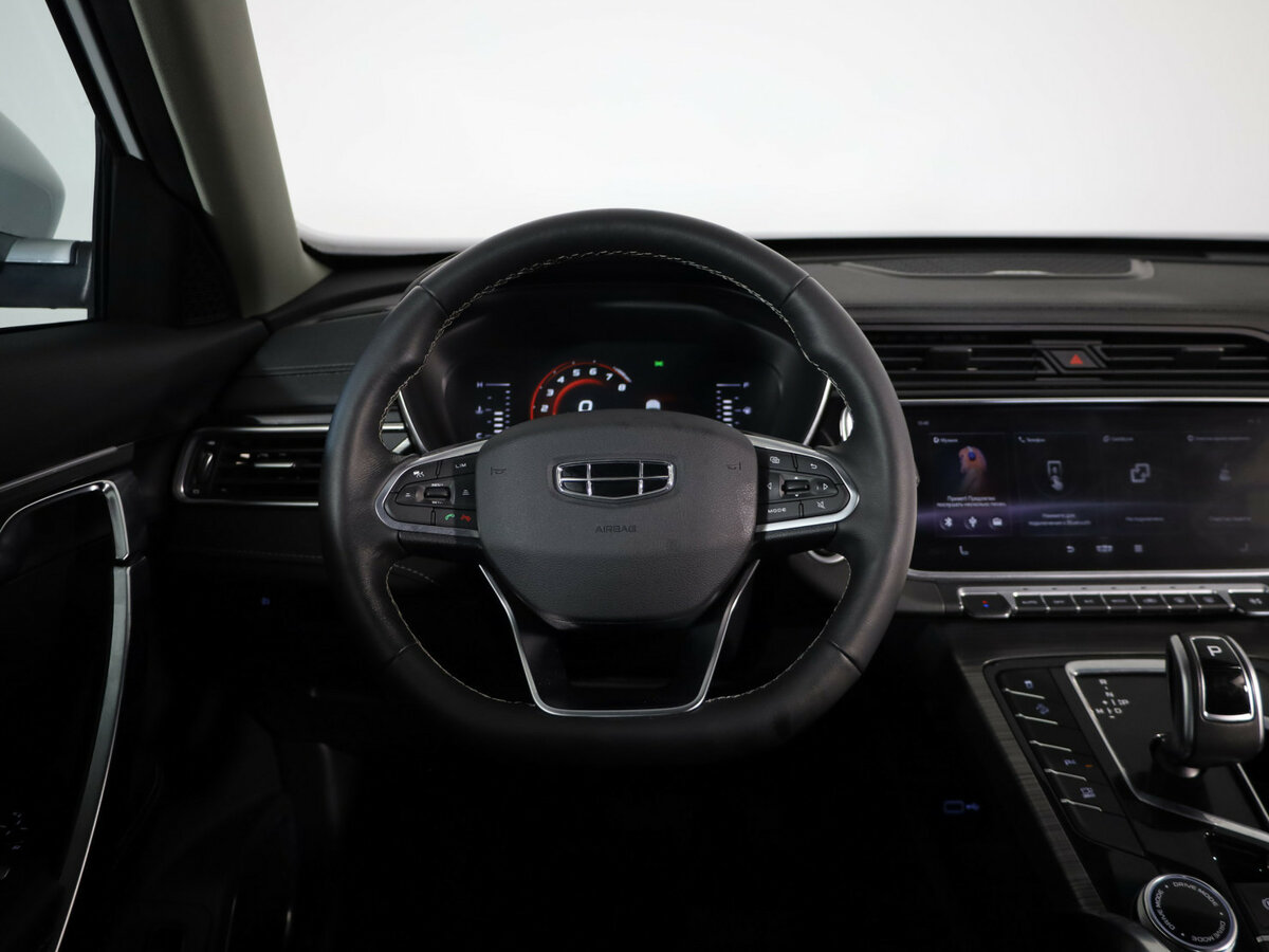 Купить Geely Atlas Pro с пробегом. Фото: #10