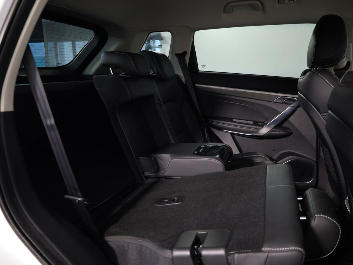 Купить Geely Atlas Pro с пробегом. Фото: #15