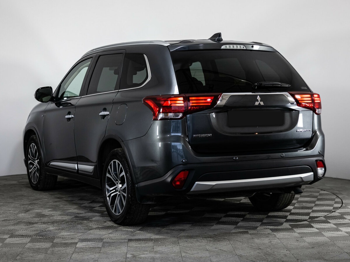 Купить Mitsubishi Outlander с пробегом. Фото: #5