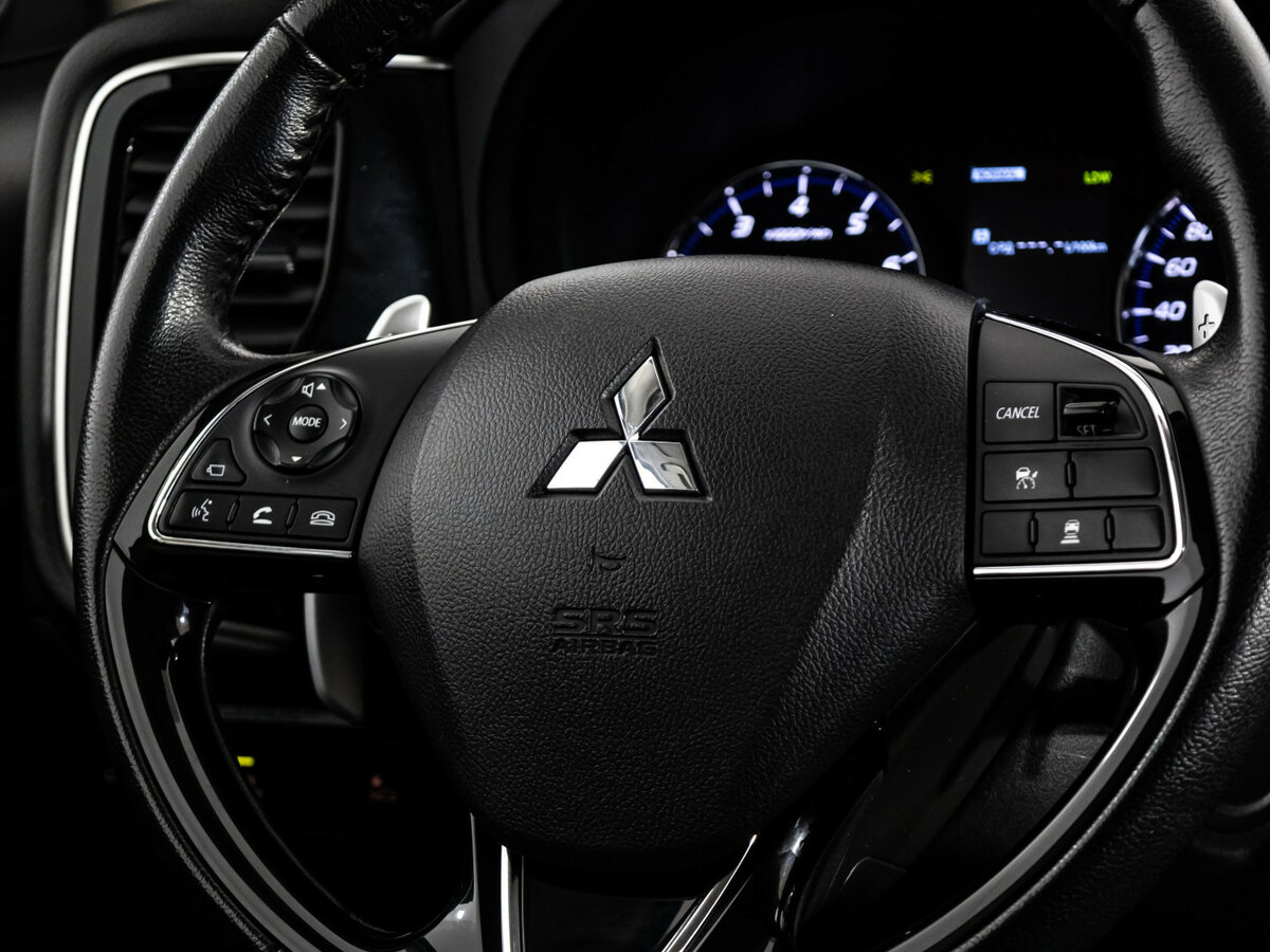Купить Mitsubishi Outlander с пробегом. Фото: #8