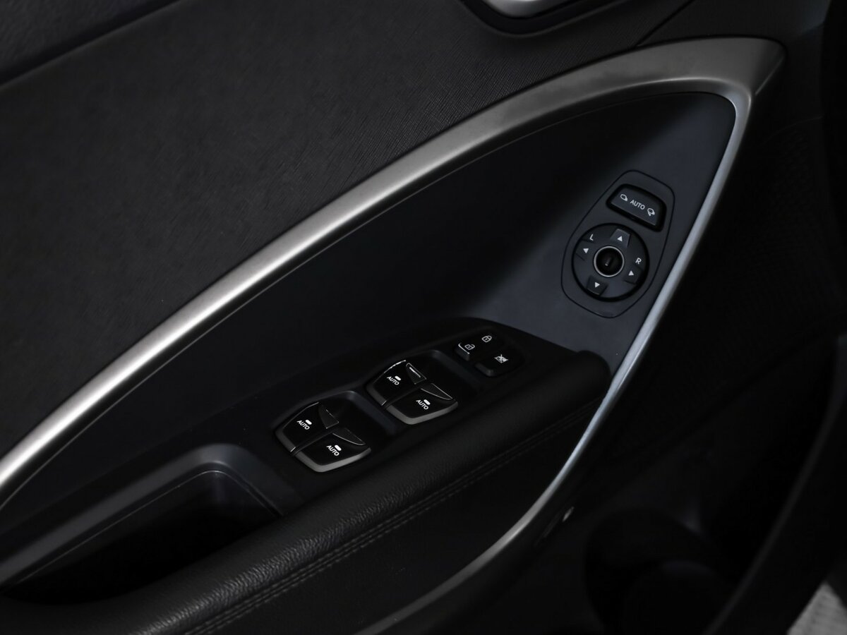 Купить Hyundai Santa Fe с пробегом. Фото: #12