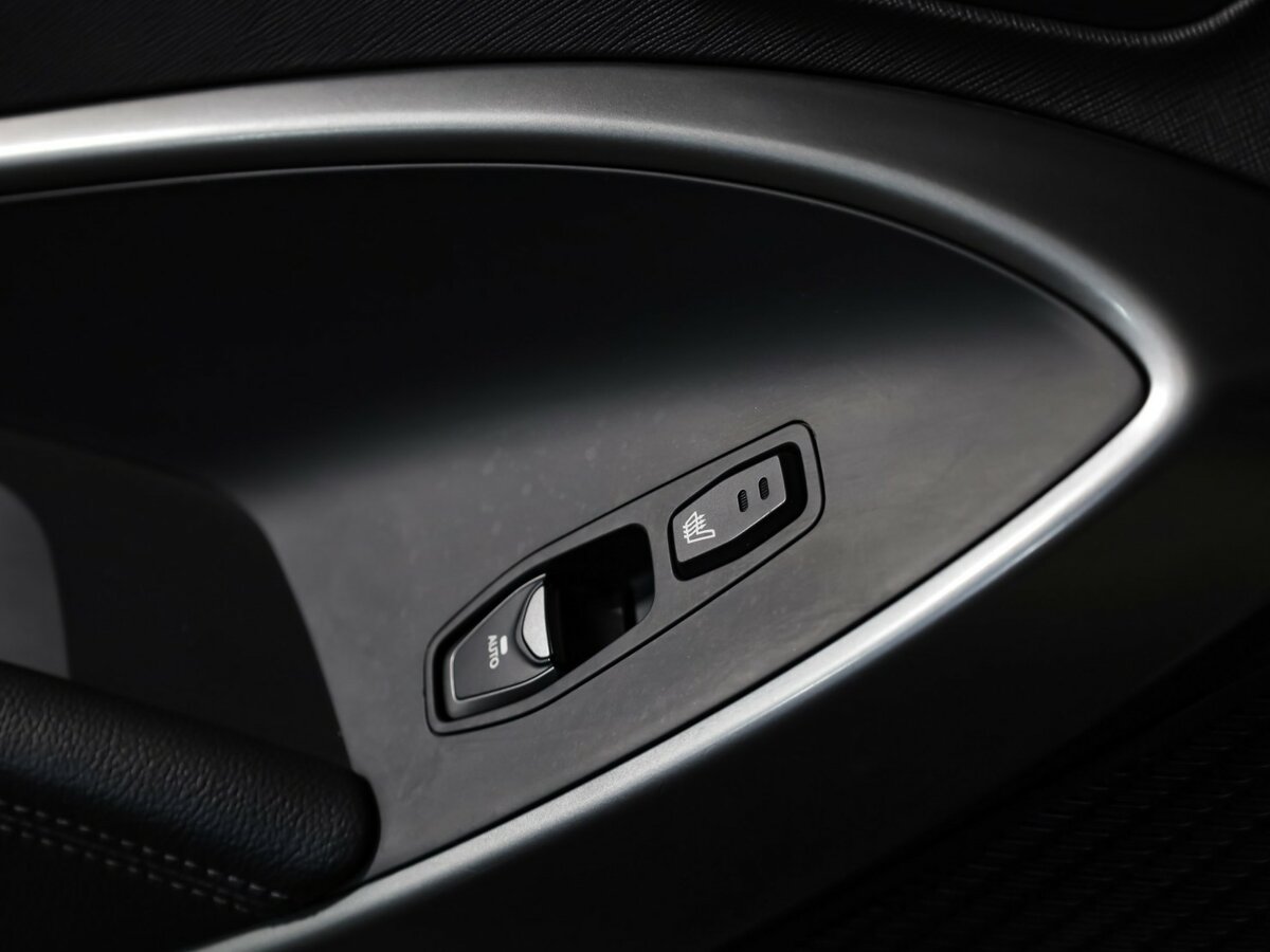 Купить Hyundai Santa Fe с пробегом. Фото: #18