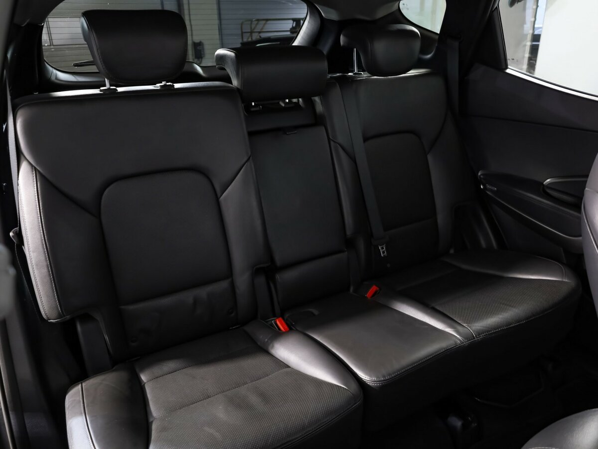 Купить Hyundai Santa Fe с пробегом. Фото: #21
