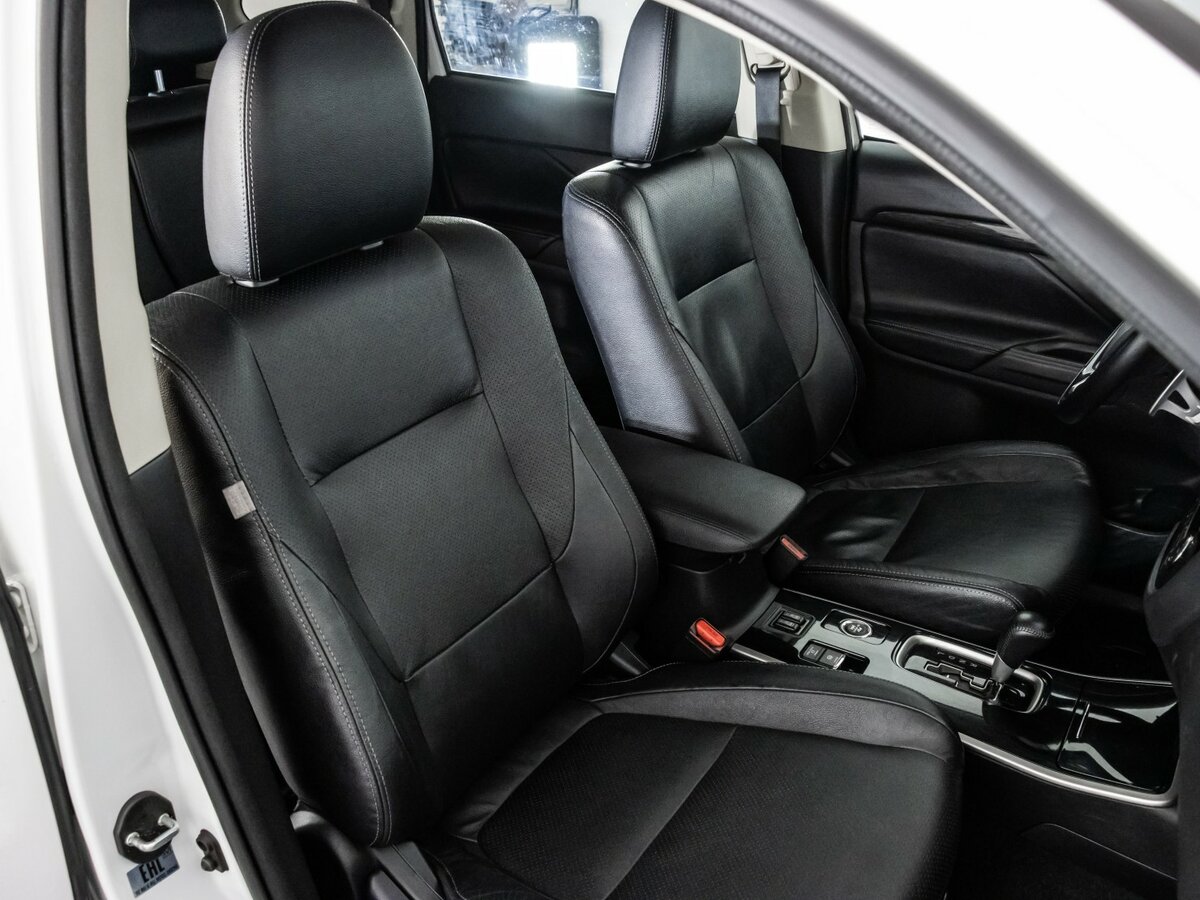 Продажа Б/У Митсубиши Оутлэндер. Фото: #22