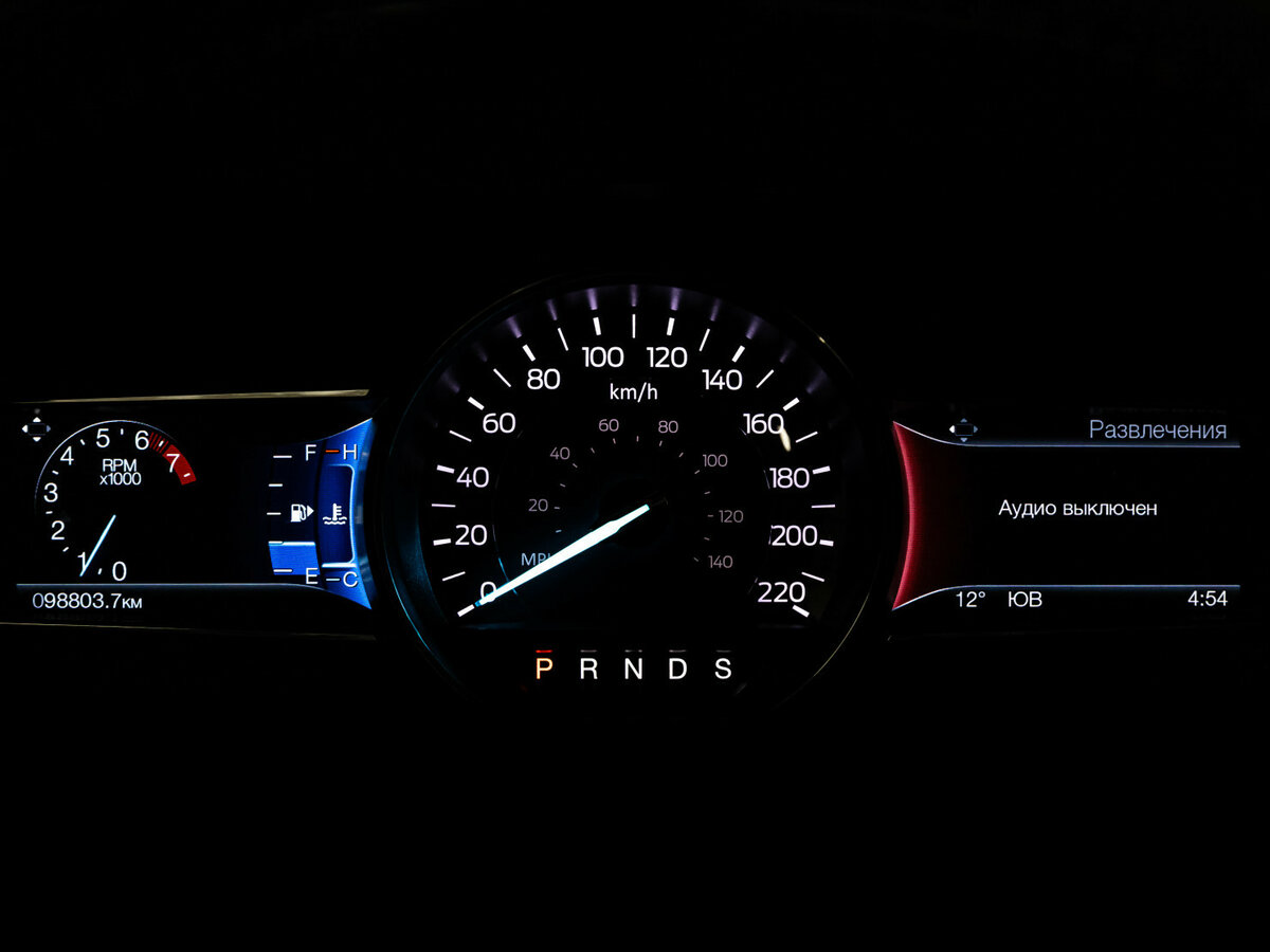 Купить Ford Explorer с пробегом. Фото: #17