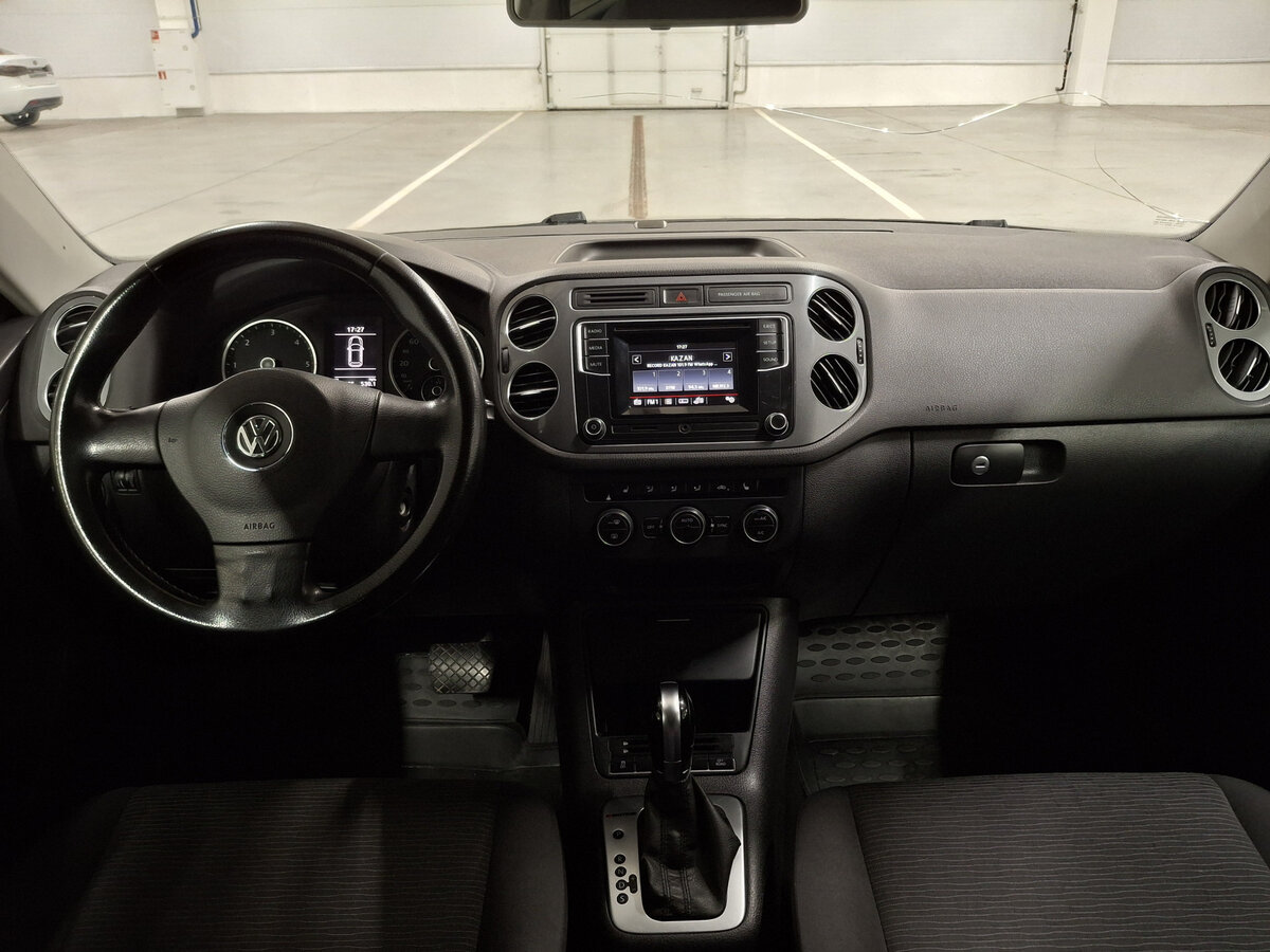 Купить Volkswagen Tiguan с пробегом. Фото: #13