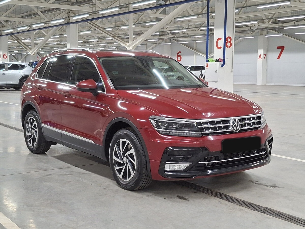 Купить Volkswagen Tiguan с пробегом. Фото: #2
