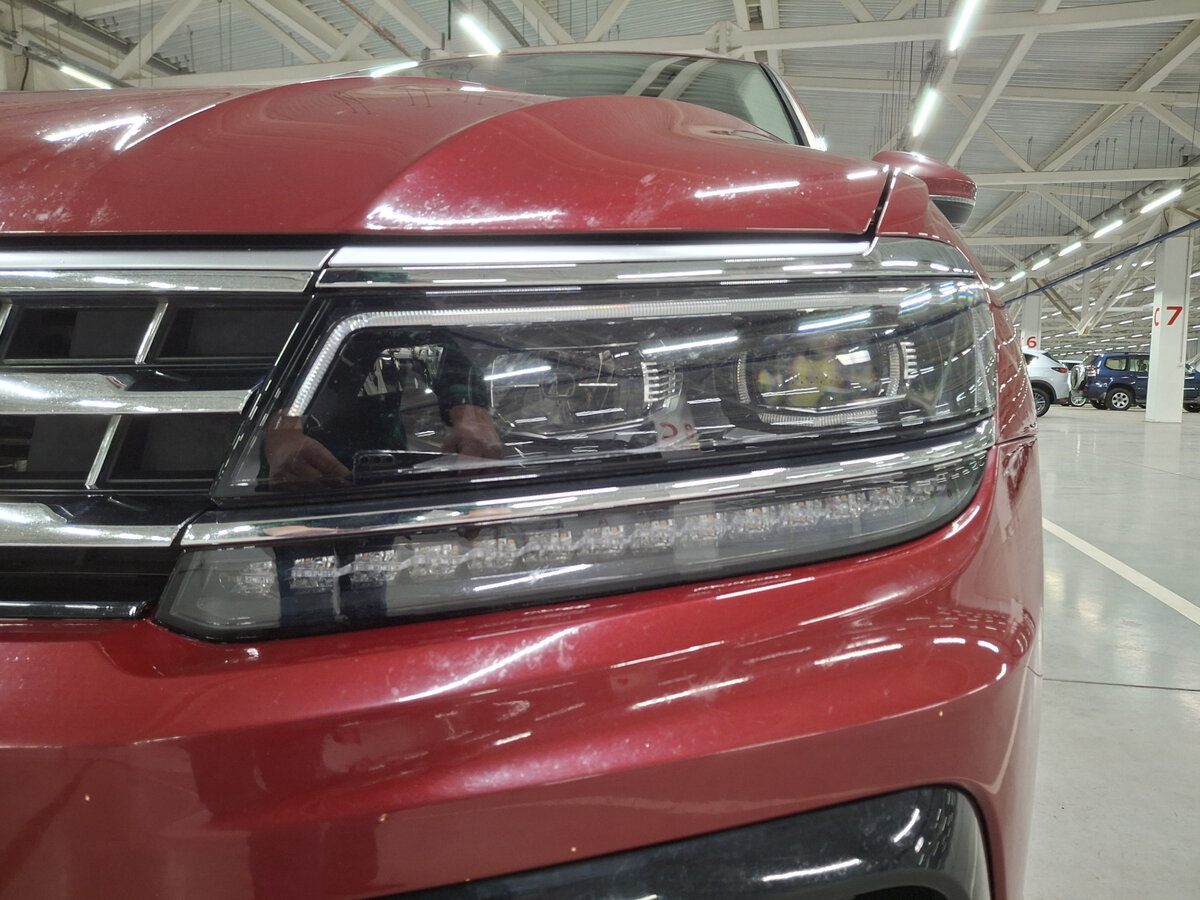 Купить Volkswagen Tiguan с пробегом. Фото: #16