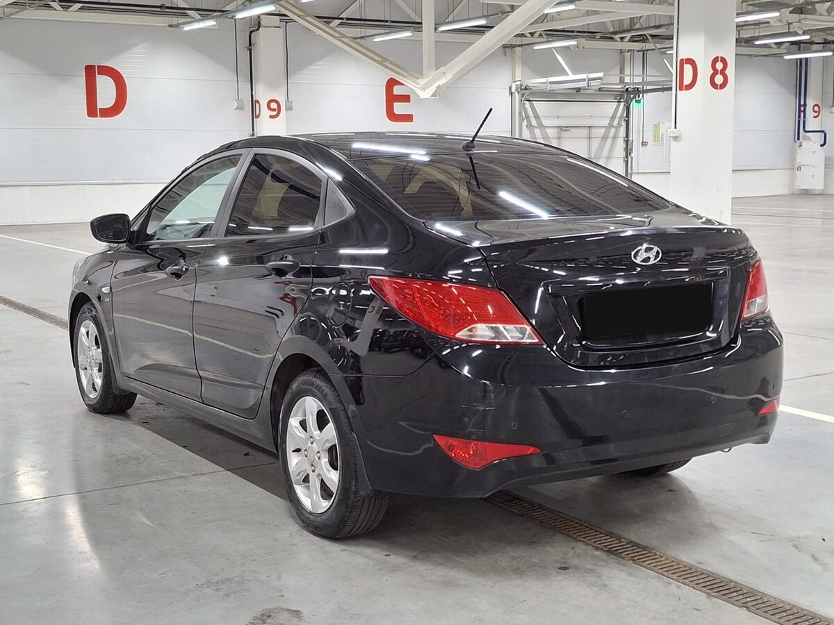 Купить Hyundai Solaris с пробегом. Фото: #6