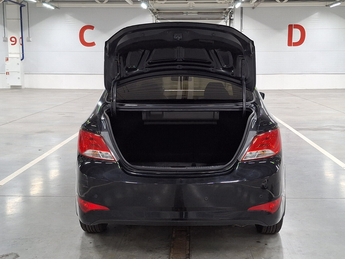 Купить Hyundai Solaris с пробегом. Фото: #9