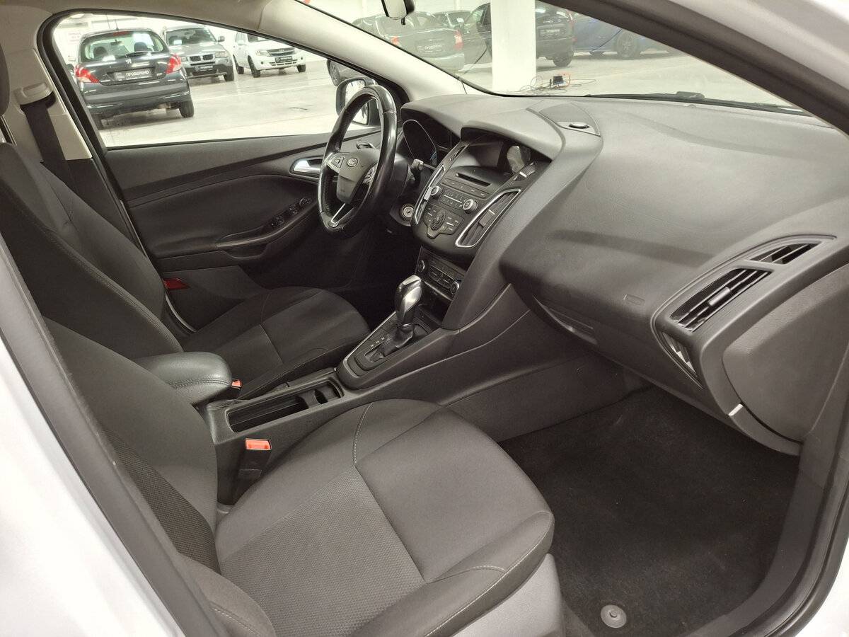 Купить Ford Focus с пробегом. Фото: #10