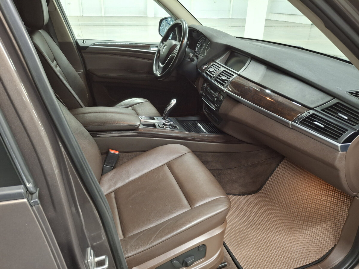 Купить BMW X5 с пробегом. Фото: #9