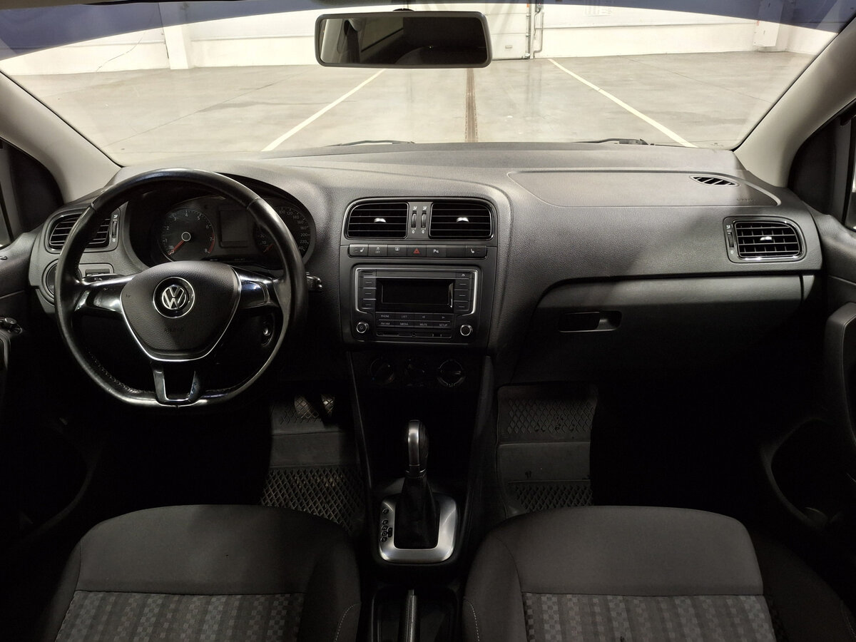 Купить Volkswagen Polo с пробегом. Фото: #13