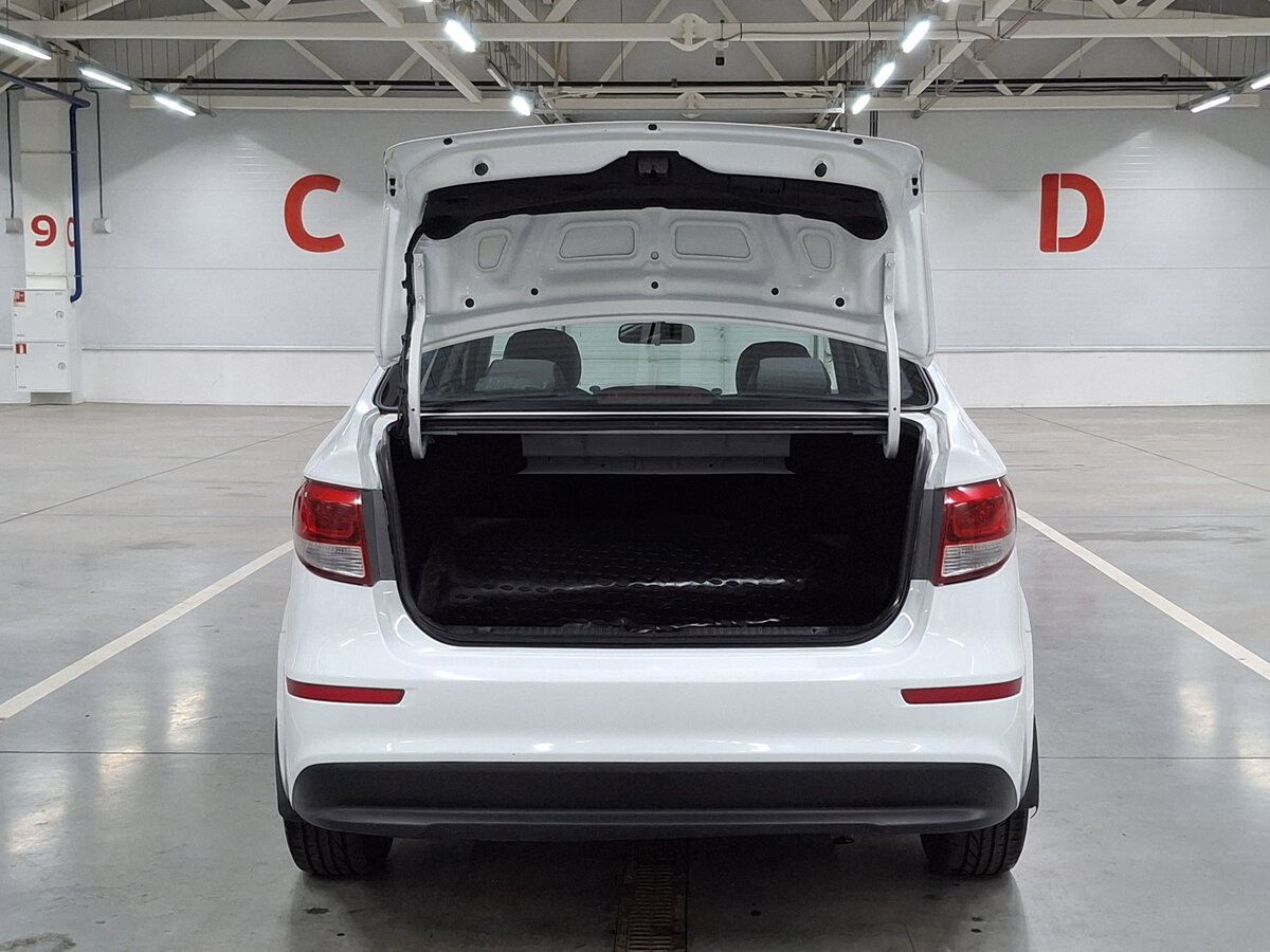 Купить Kia Rio с пробегом. Фото: #8