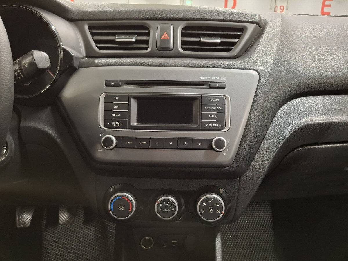 Купить Kia Rio с пробегом. Фото: #13