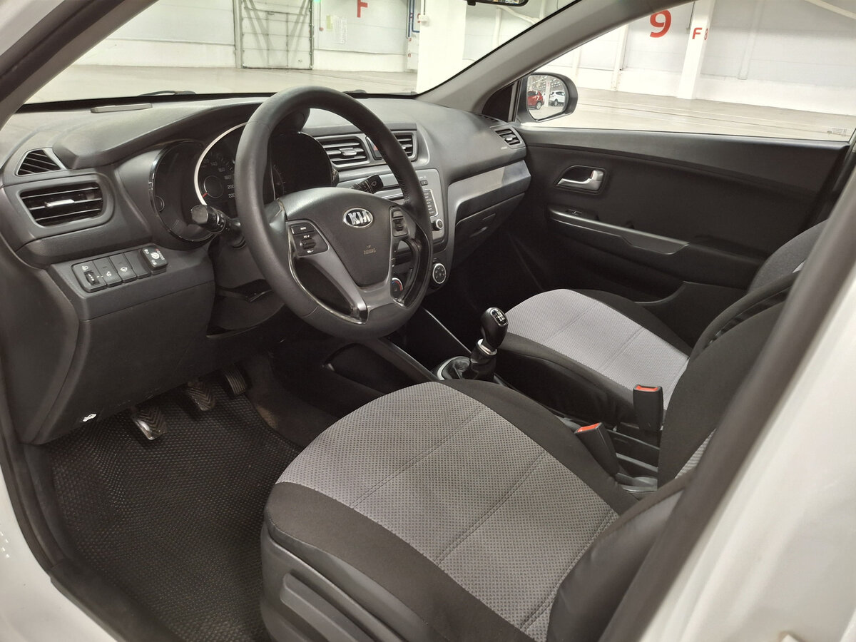 Купить Kia Rio с пробегом. Фото: #14