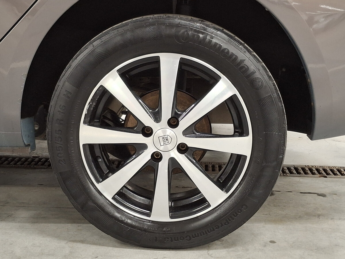 Купить Lada (ВАЗ) Vesta с пробегом. Фото: #17