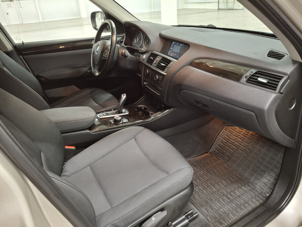 Купить BMW X3 с пробегом. Фото: #10