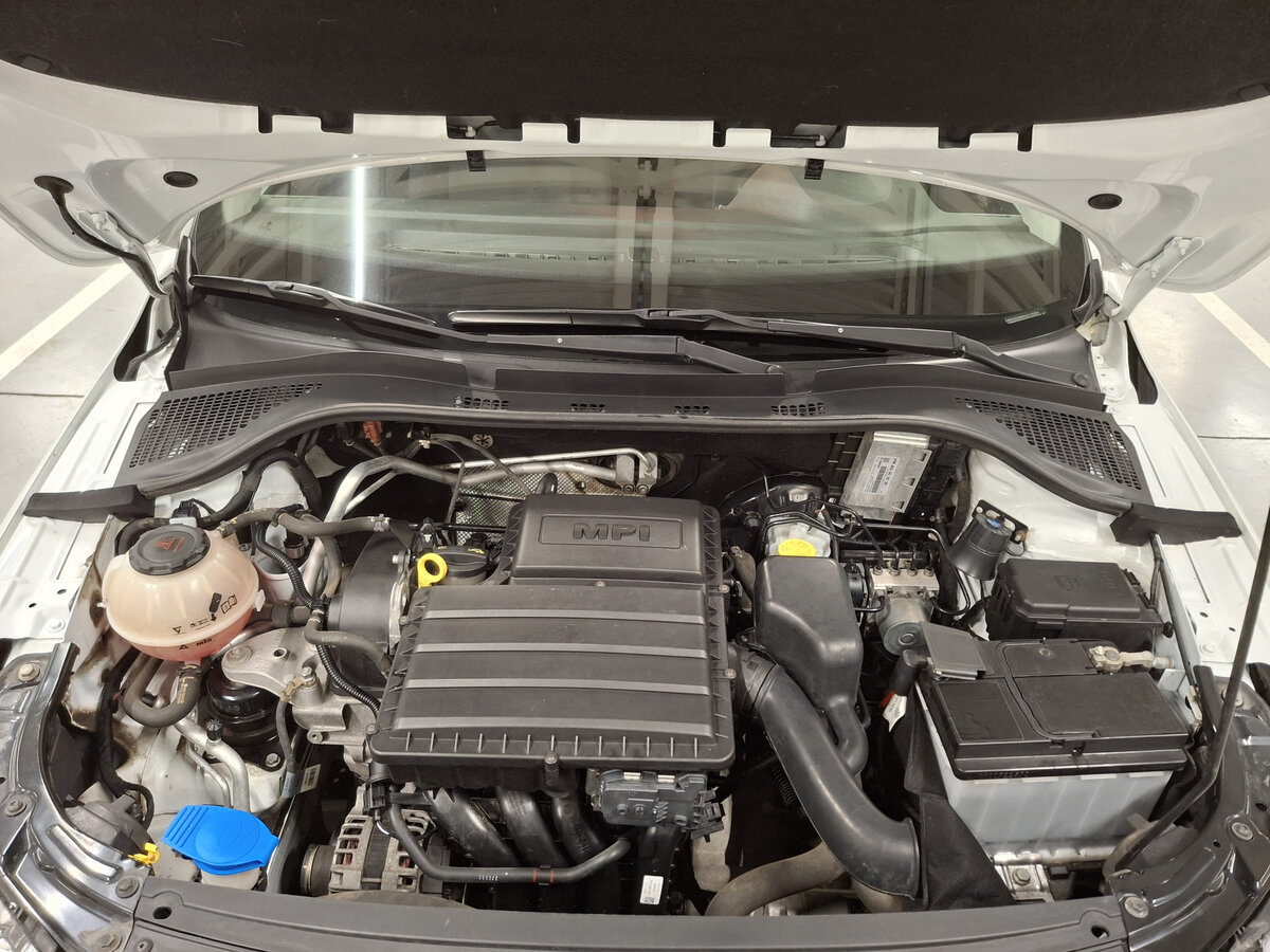 Купить Skoda Rapid с пробегом. Фото: #8