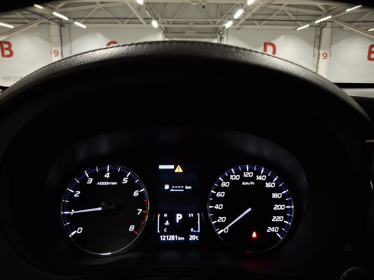 Купить Mitsubishi Outlander с пробегом. Фото: #12