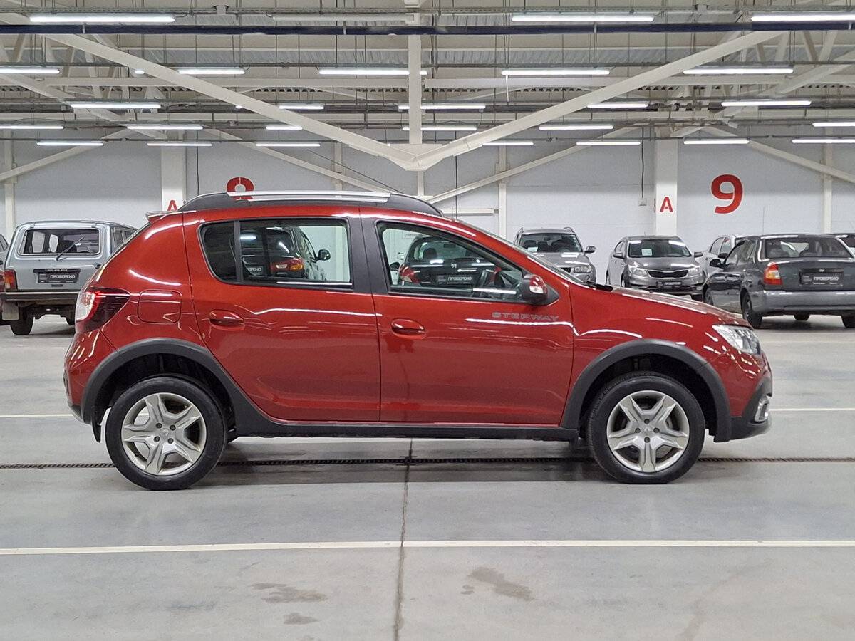 Купить Renault Sandero с пробегом. Фото: #3