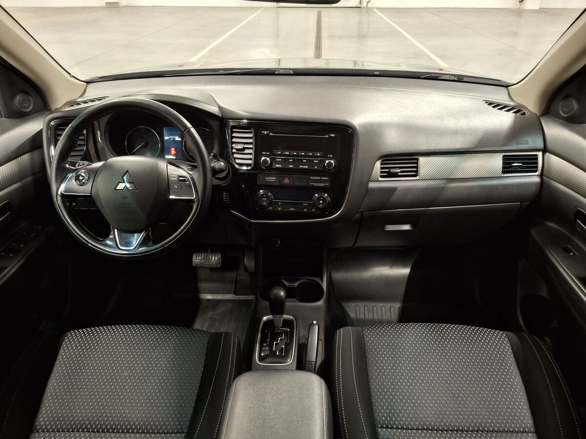 Купить Mitsubishi Outlander с пробегом. Фото: #13