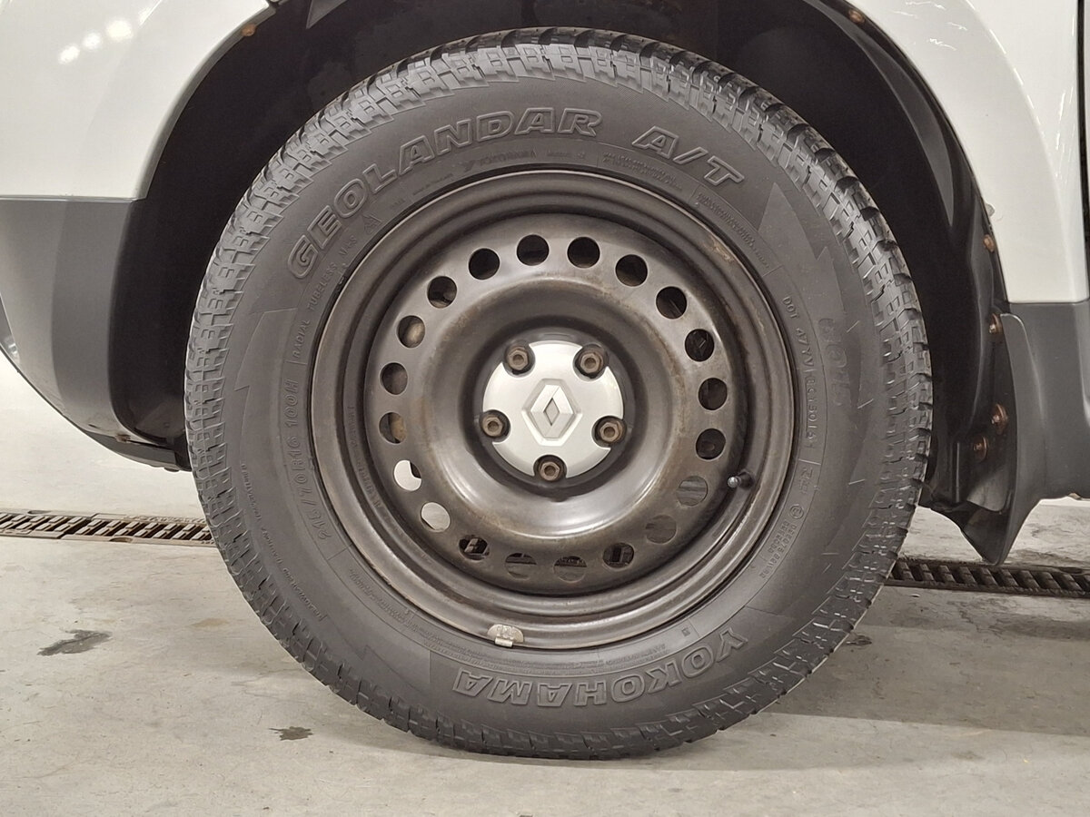 Купить Renault Duster с пробегом. Фото: #17