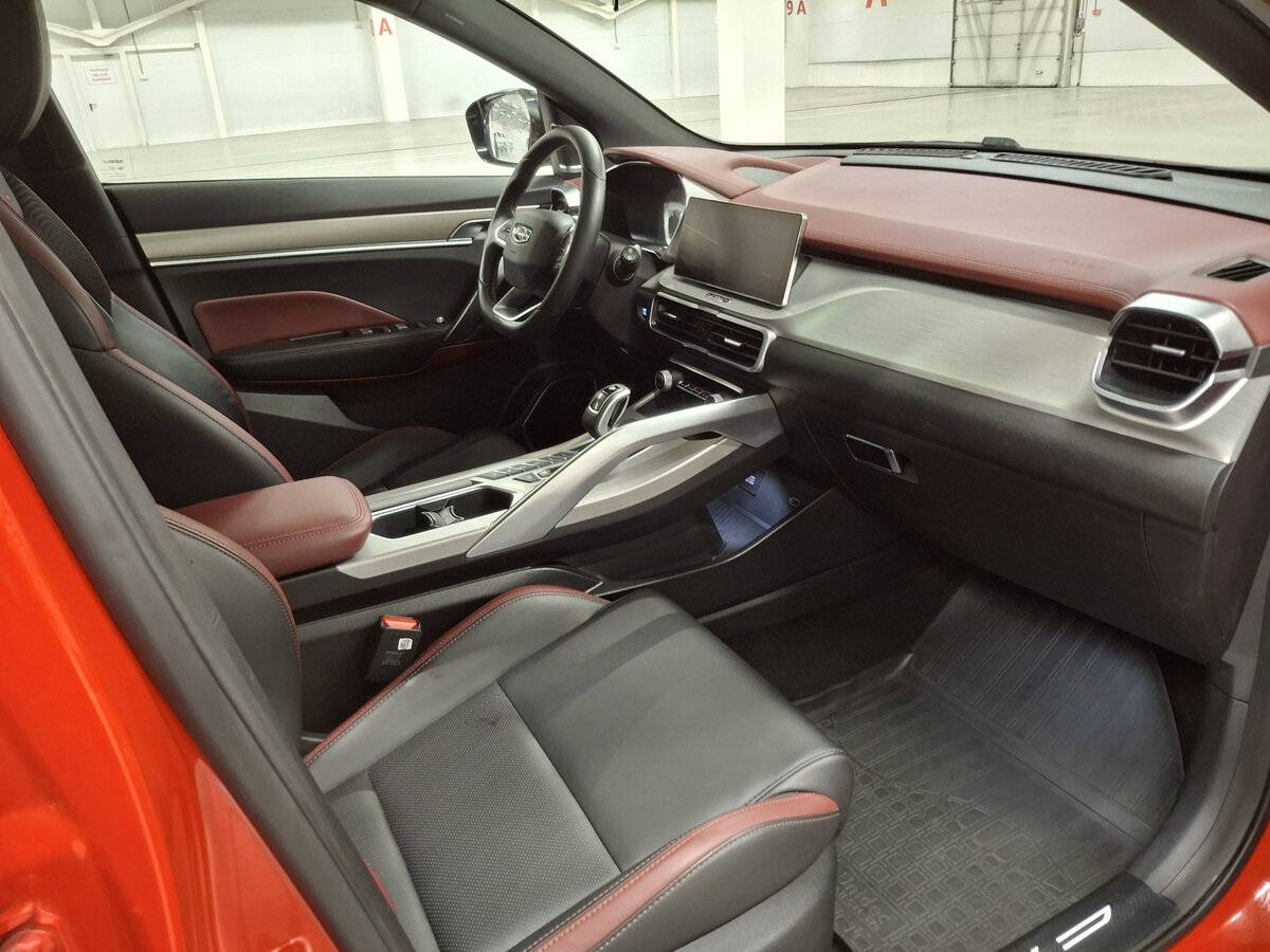 Купить Geely Coolray с пробегом. Фото: #10