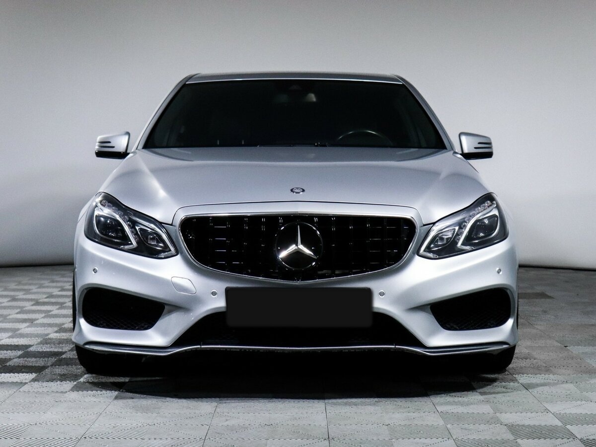 Купить Mercedes-Benz E-Класс с пробегом. Фото: #1