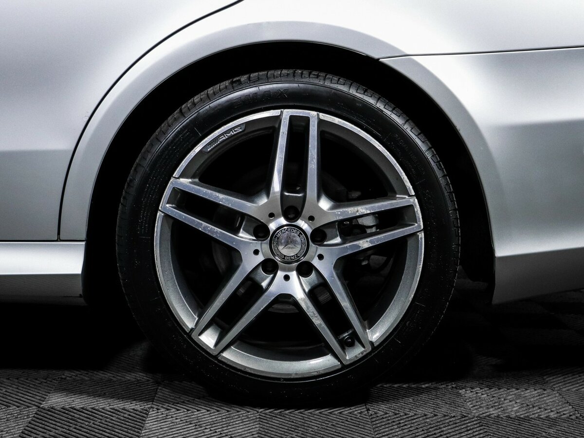 Купить Mercedes-Benz E-Класс с пробегом. Фото: #11