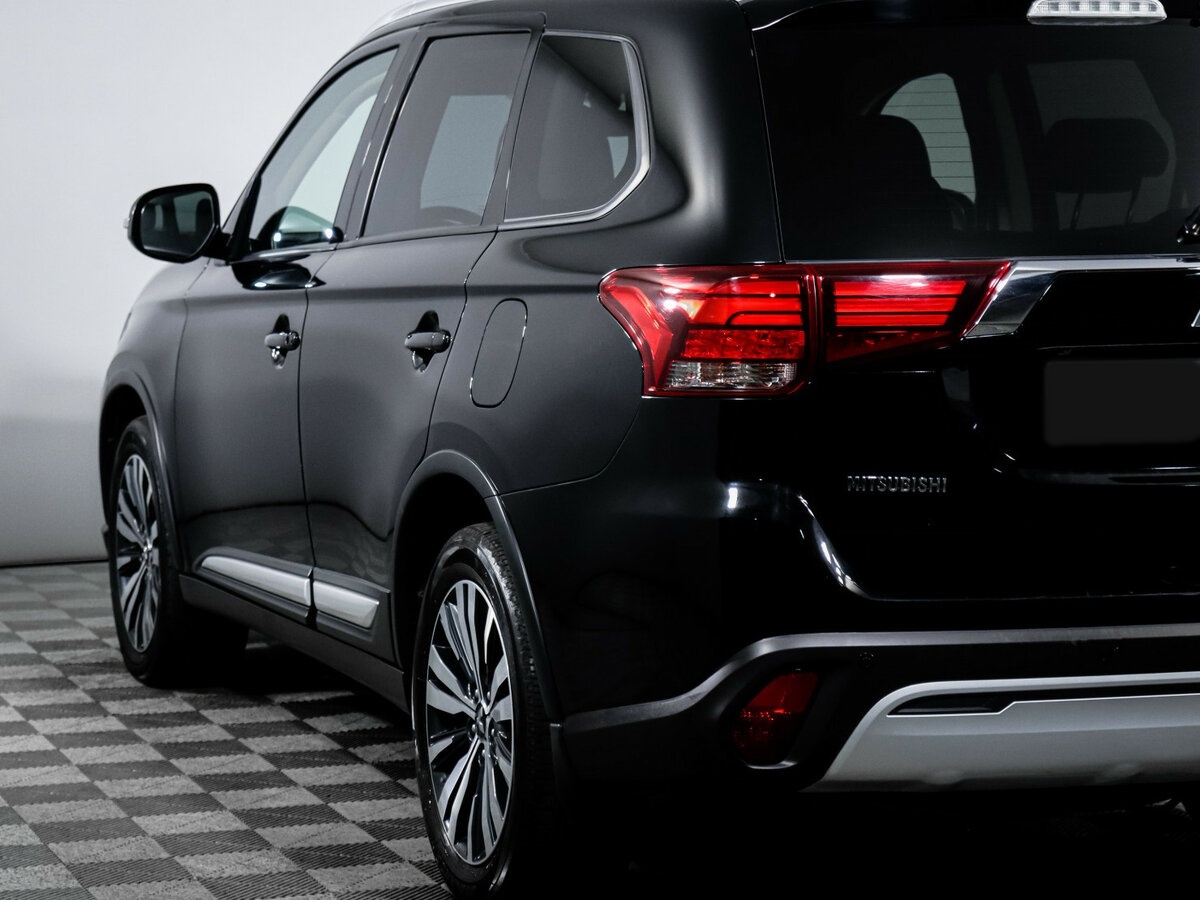 Купить Mitsubishi Outlander с пробегом. Фото: #18