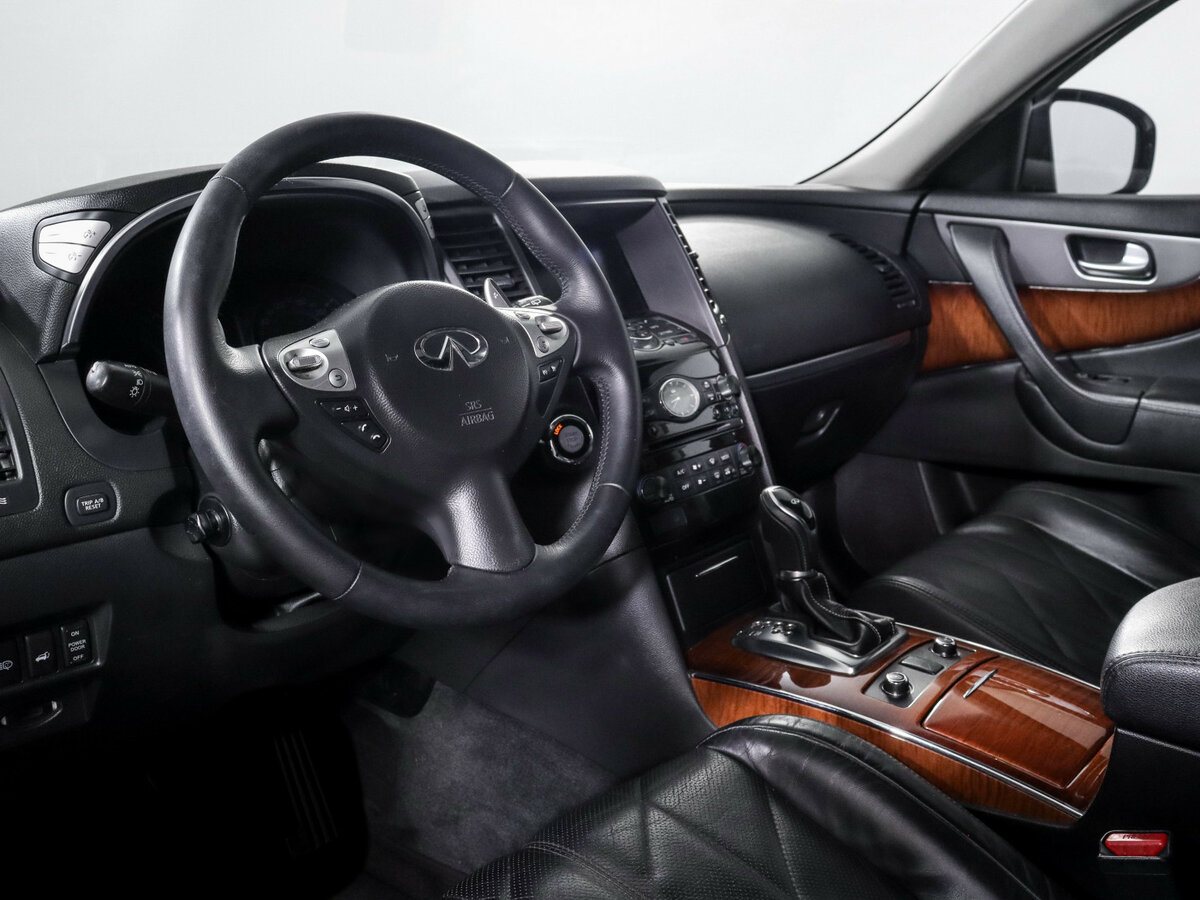 Купить Infiniti FX с пробегом. Фото: #10