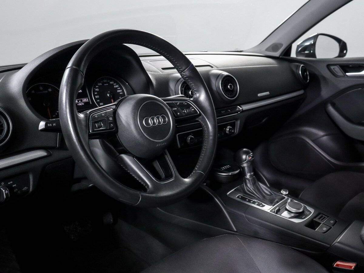 Купить Audi A3 с пробегом. Фото: #10