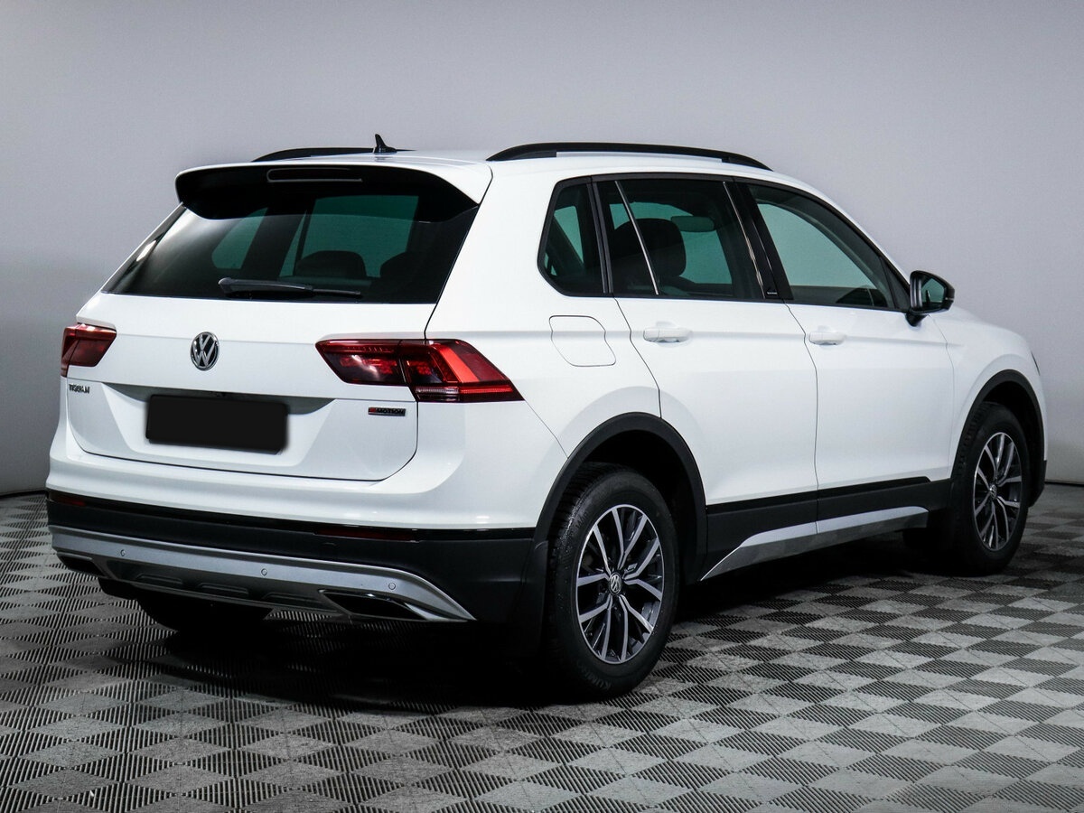 Купить Volkswagen Tiguan с пробегом. Фото: #3