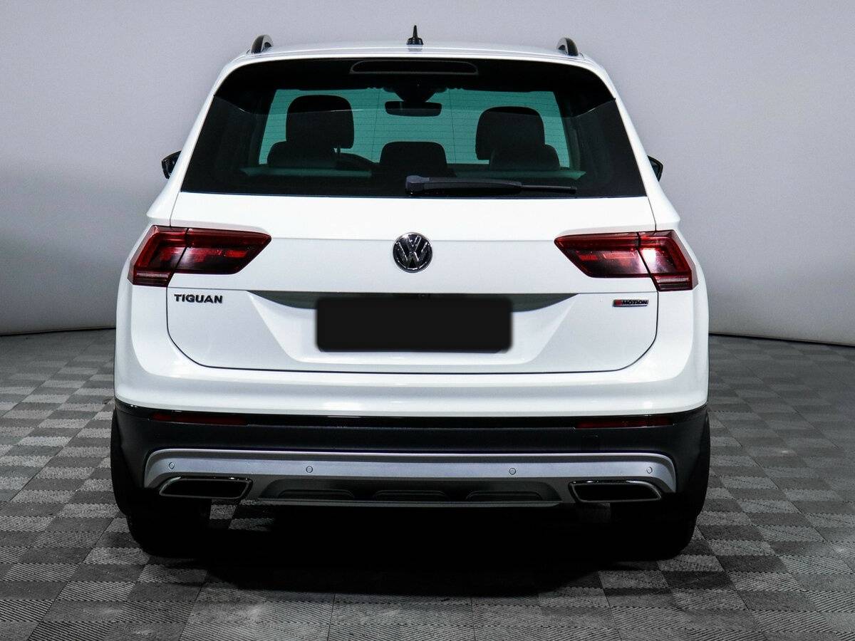 Купить Volkswagen Tiguan с пробегом. Фото: #4