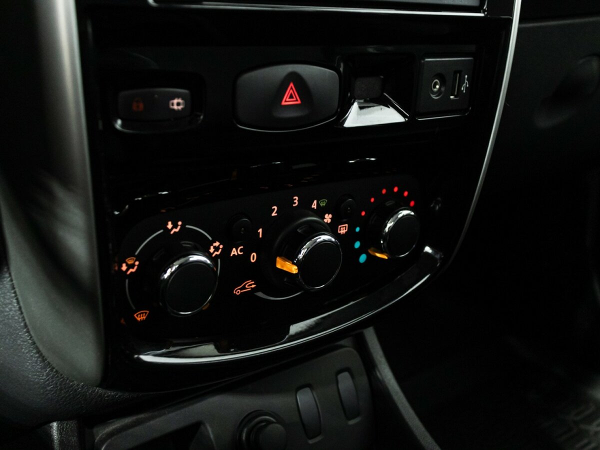 Купить Nissan Terrano с пробегом. Фото: #13