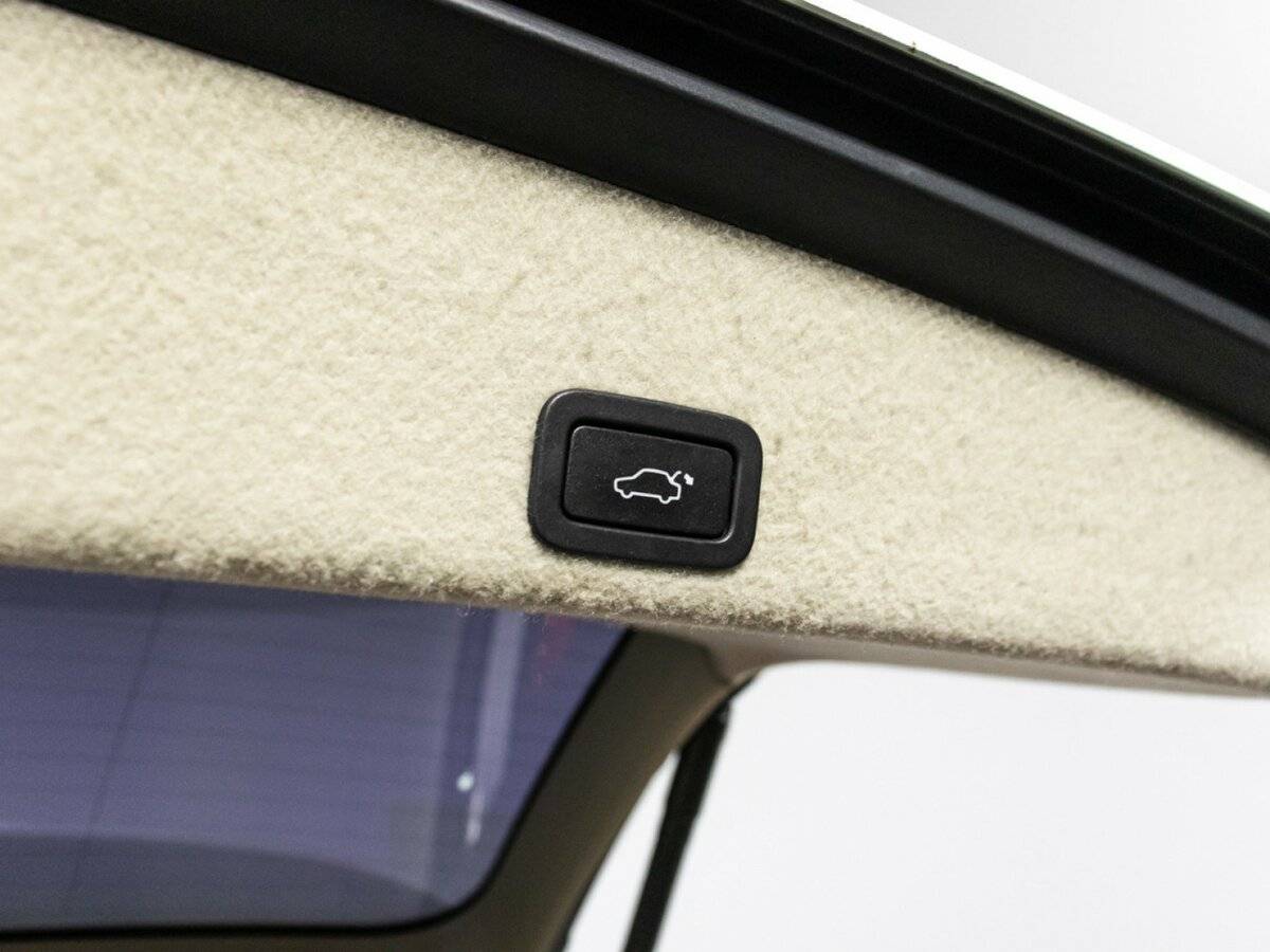 Купить Volvo XC60 с пробегом. Фото: #18