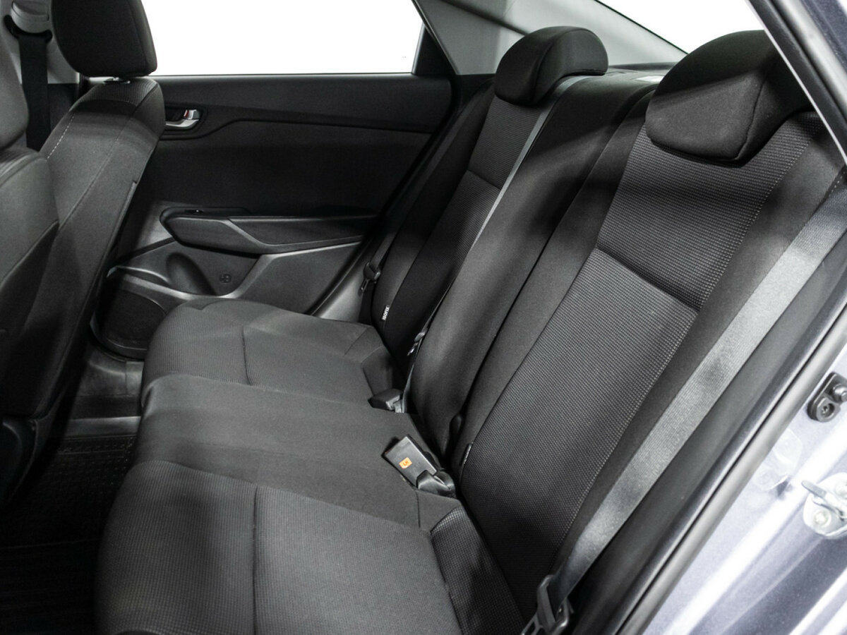 Купить Hyundai Solaris с пробегом. Фото: #8