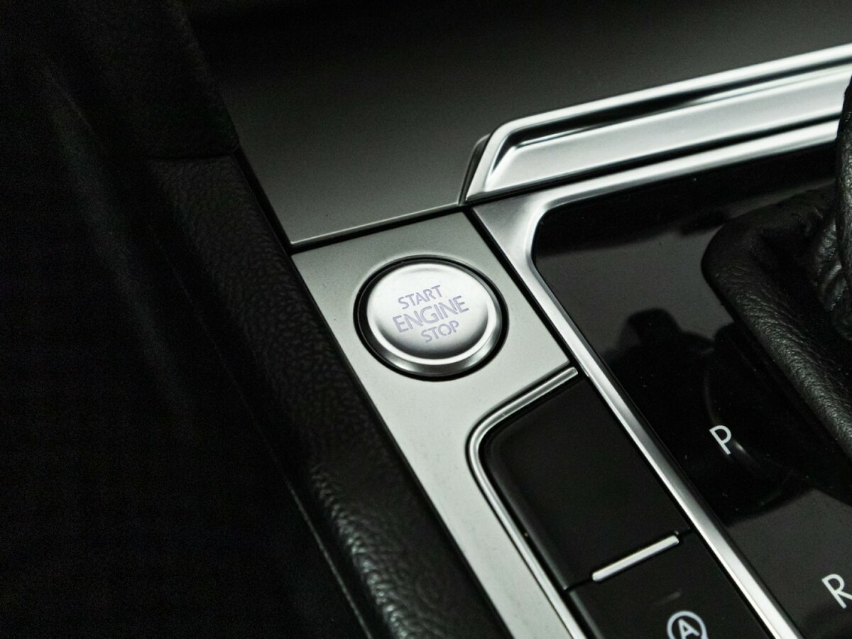 Купить Volkswagen Passat с пробегом. Фото: #15