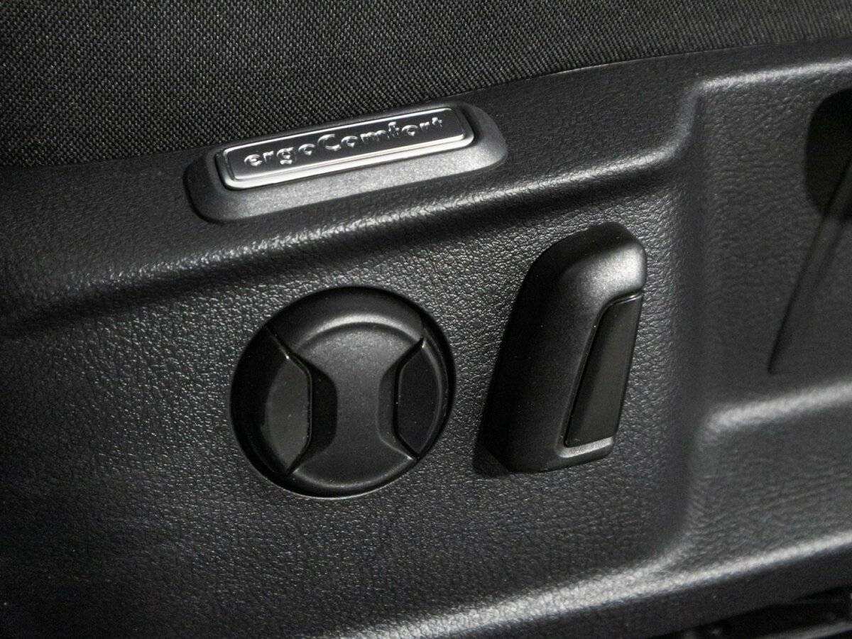 Купить Volkswagen Passat с пробегом. Фото: #16