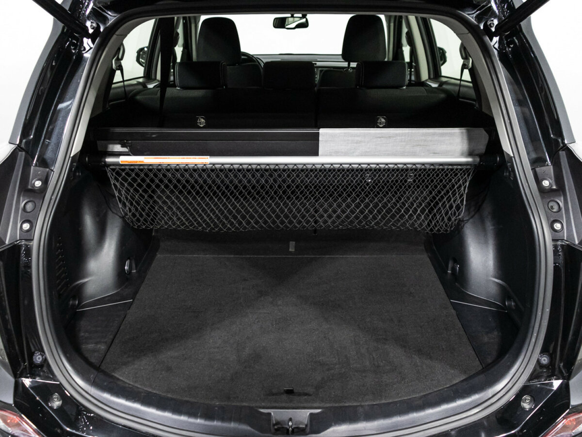 Купить Toyota RAV4 с пробегом. Фото: #16