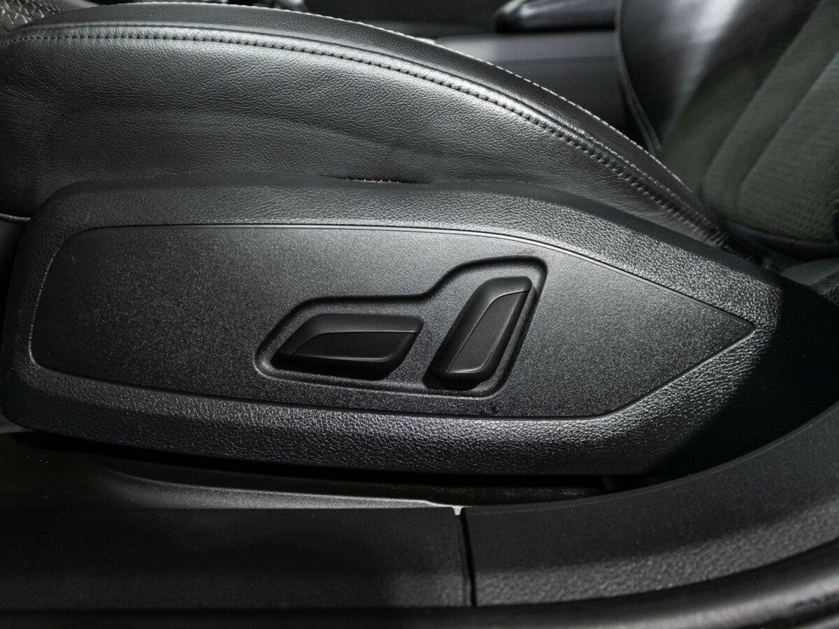 Купить Audi A4 с пробегом. Фото: #13