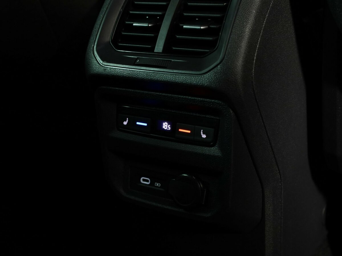 Купить Volkswagen Tiguan с пробегом. Фото: #13