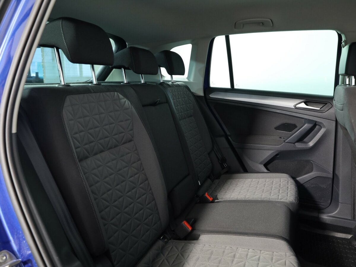 Купить Volkswagen Tiguan с пробегом. Фото: #14