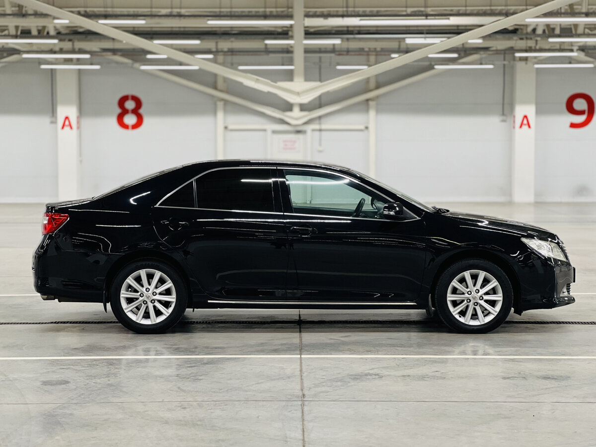 Купить Toyota Camry с пробегом. Фото: #3