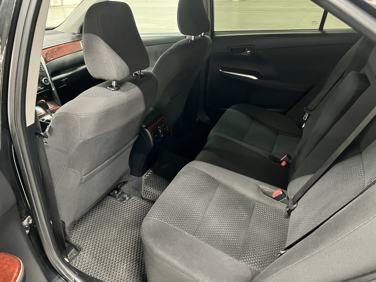 Купить Toyota Camry с пробегом. Фото: #11