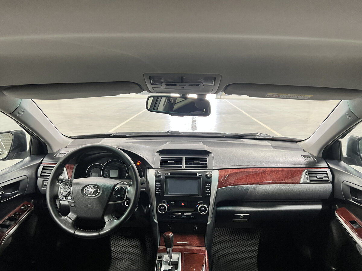 Купить Toyota Camry с пробегом. Фото: #13
