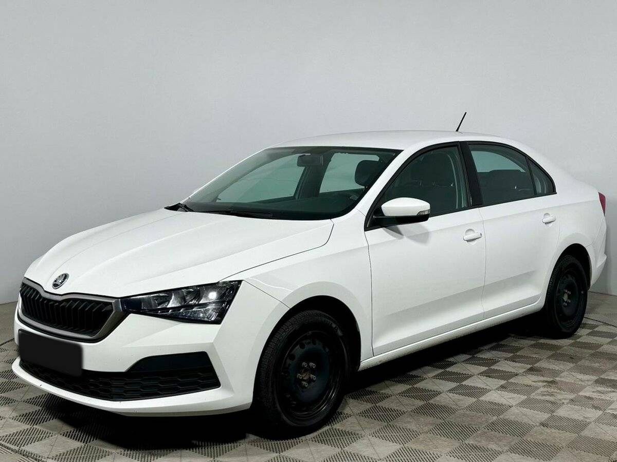 Купить Skoda Rapid с пробегом. Фото: #1